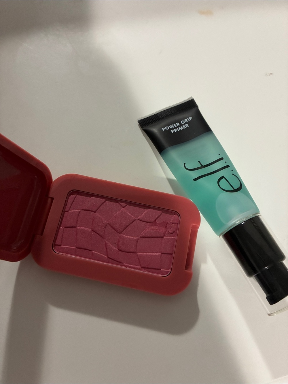 Makeup - Picture 2 of 2
